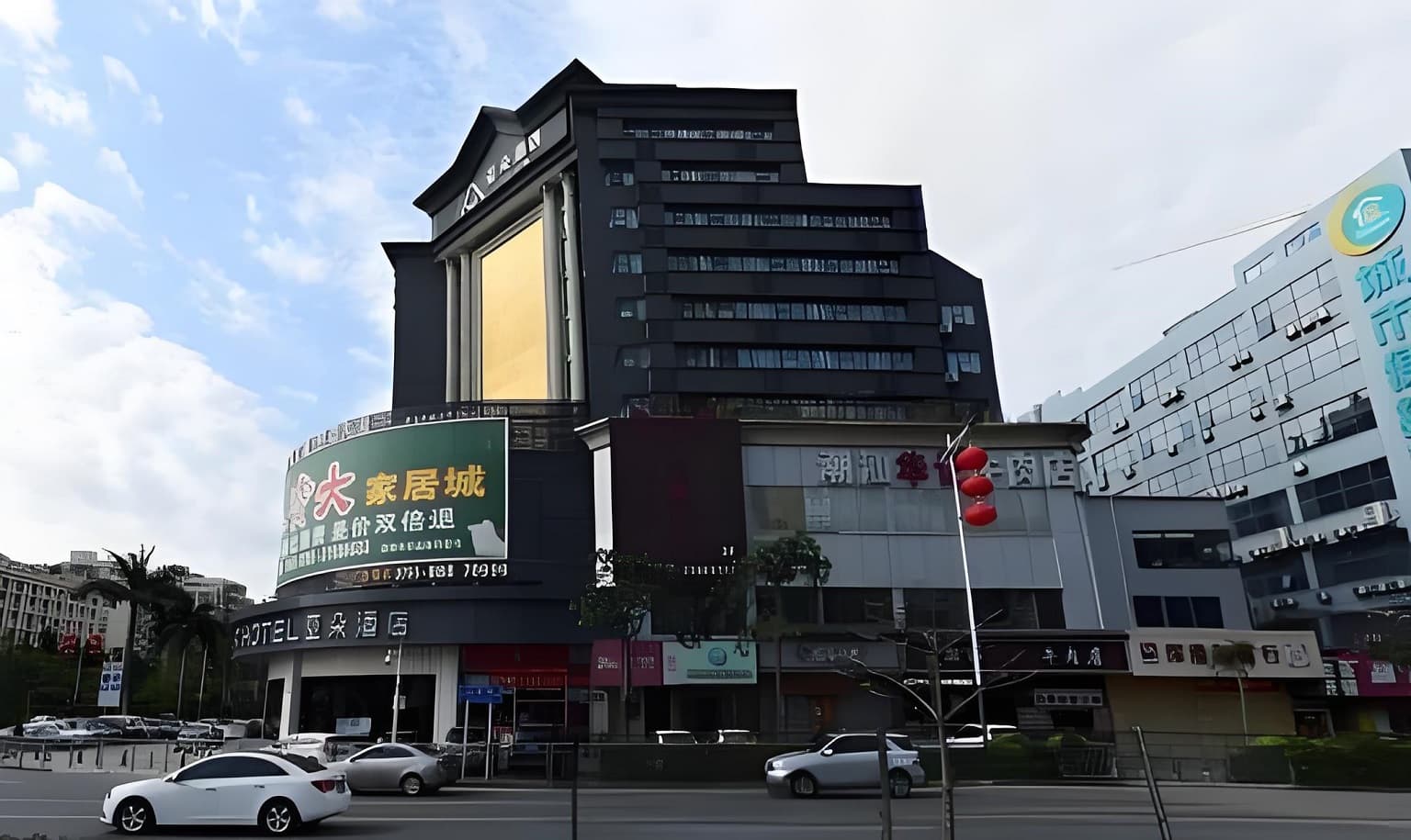 百佳润宝源商务中心电梯图片