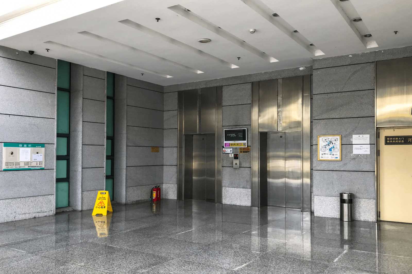 博讯科技大厦电梯图片