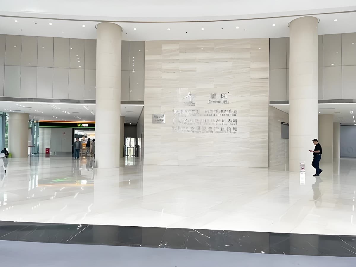 长虹科技大厦电梯图片