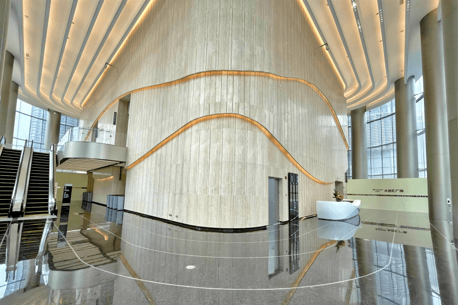 大百汇广场电梯图片