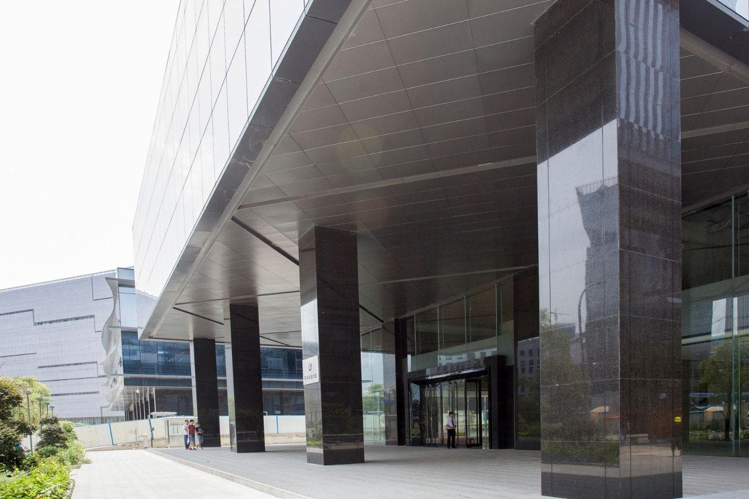 风华科技大厦电梯图片