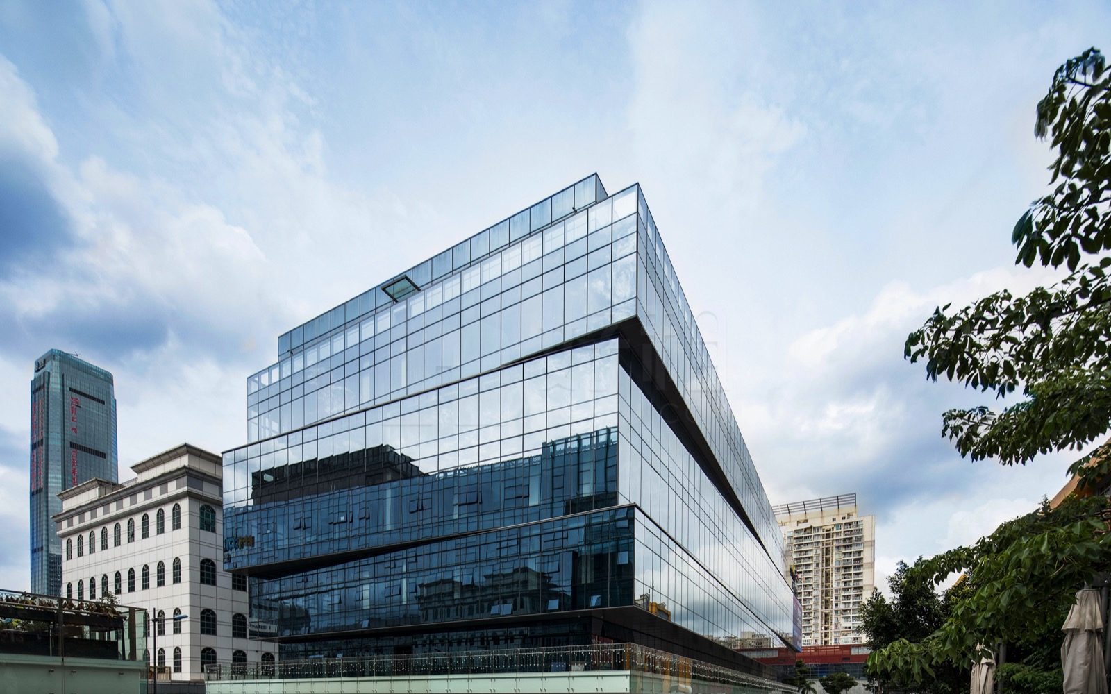 HALO广场大堂图片