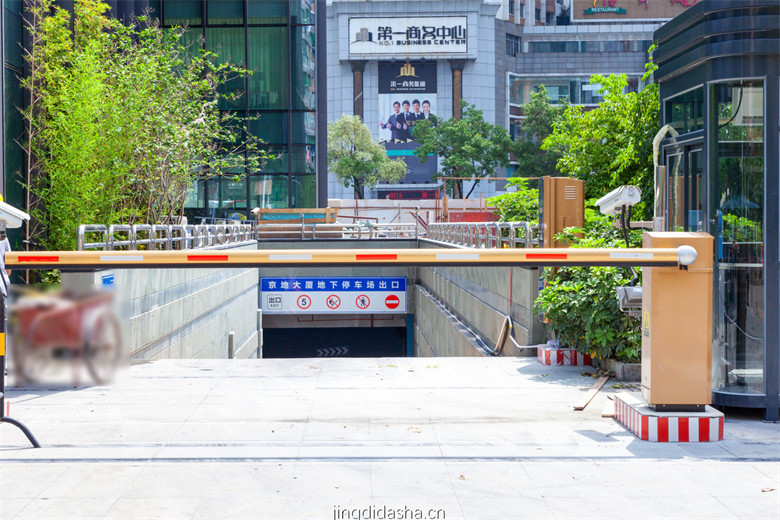 京地大厦周边环境图