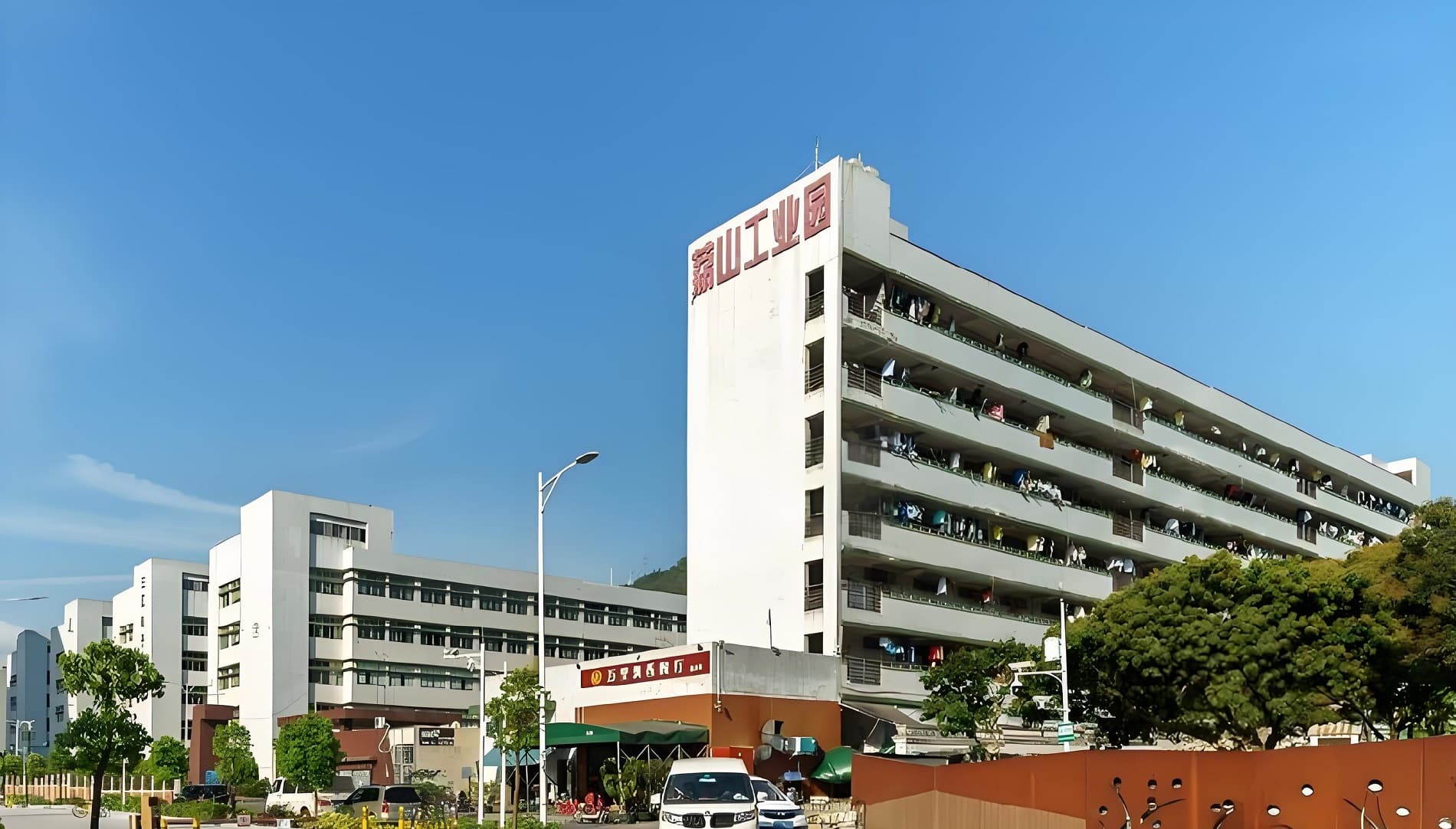 荔山工业园电梯图片