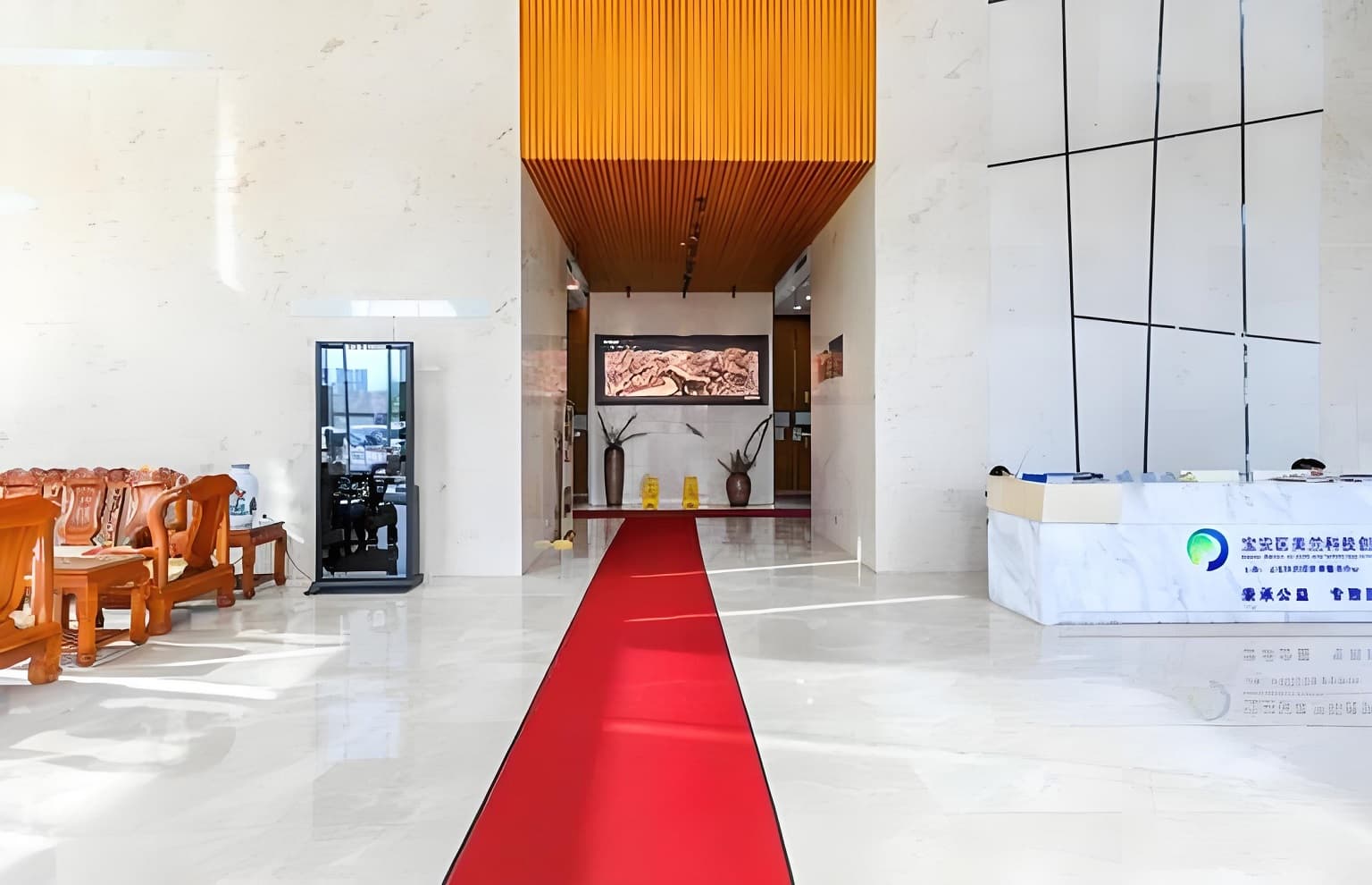 美兰国际商务中心电梯图片