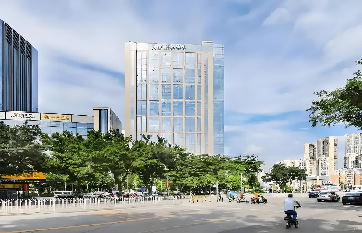 美兰国际商务中心周边环境图