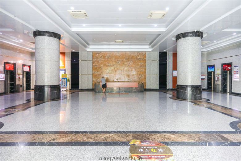 明月花都电梯图片