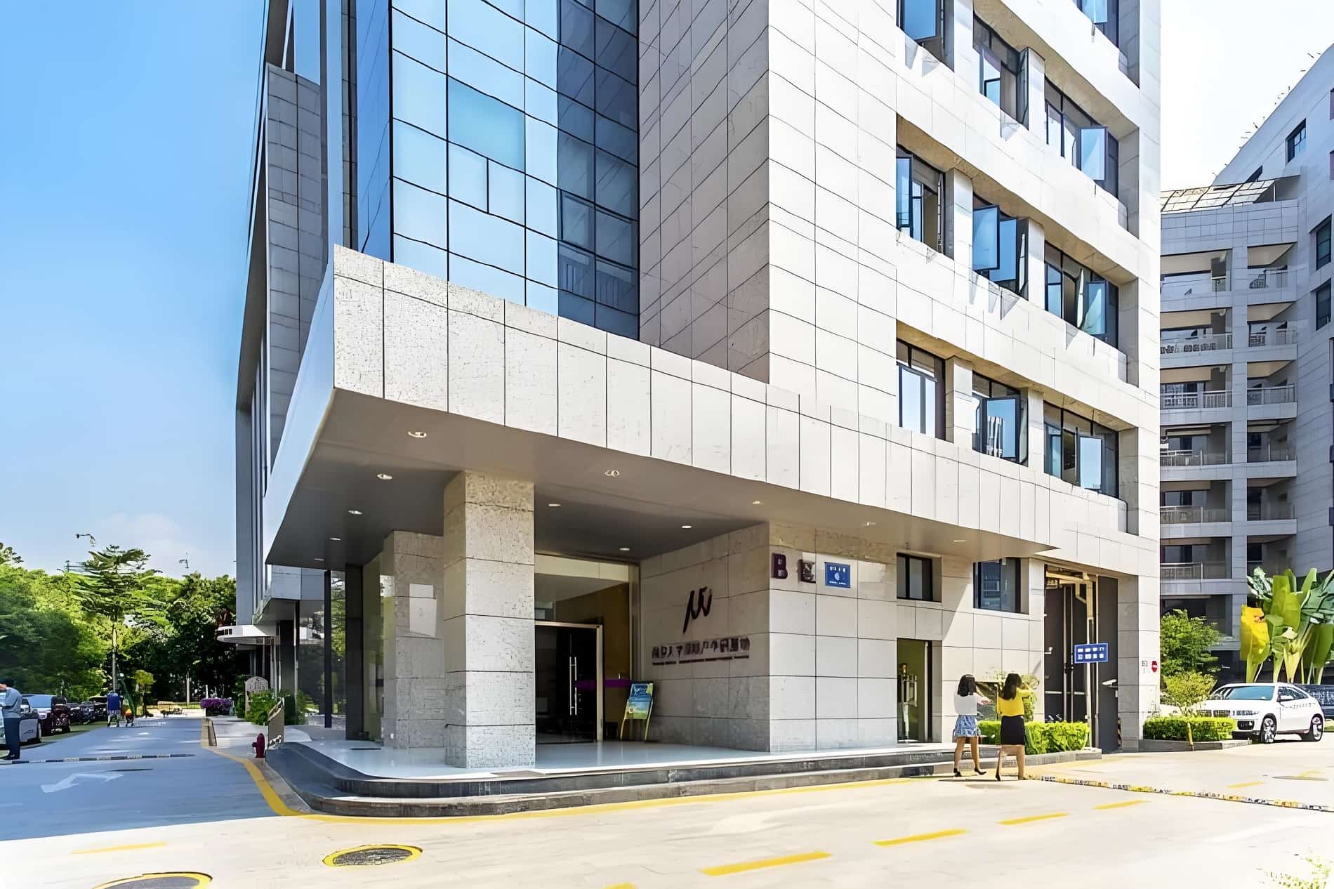 南京大学产业研发基地电梯图片