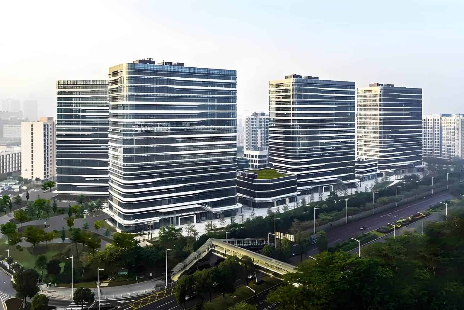 南太云创谷电梯图片