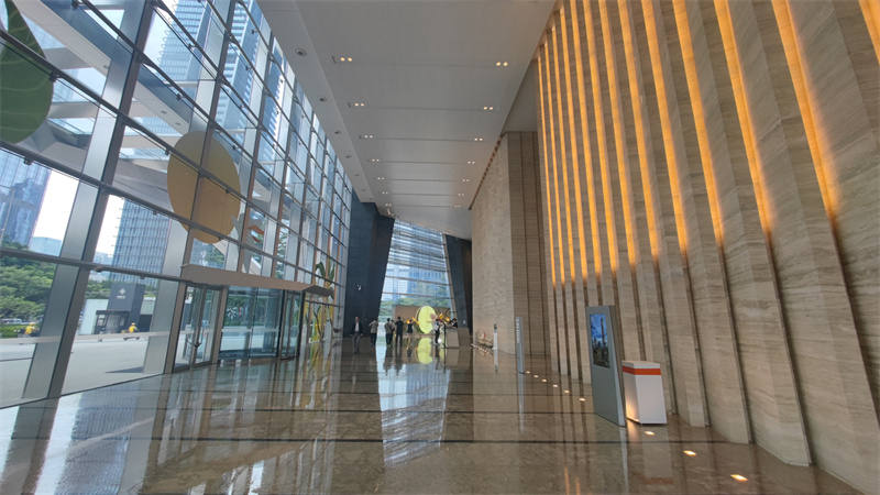 平安金融中心大堂图片