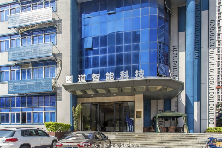 图道智能科技大厦电梯图片