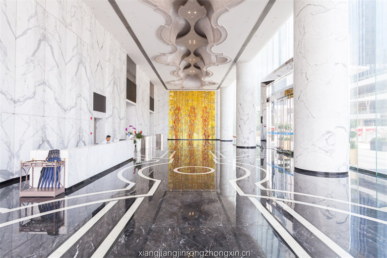 香江金融中心电梯图片