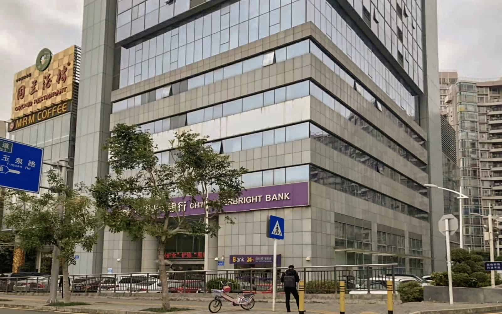 新豪方大厦电梯图片