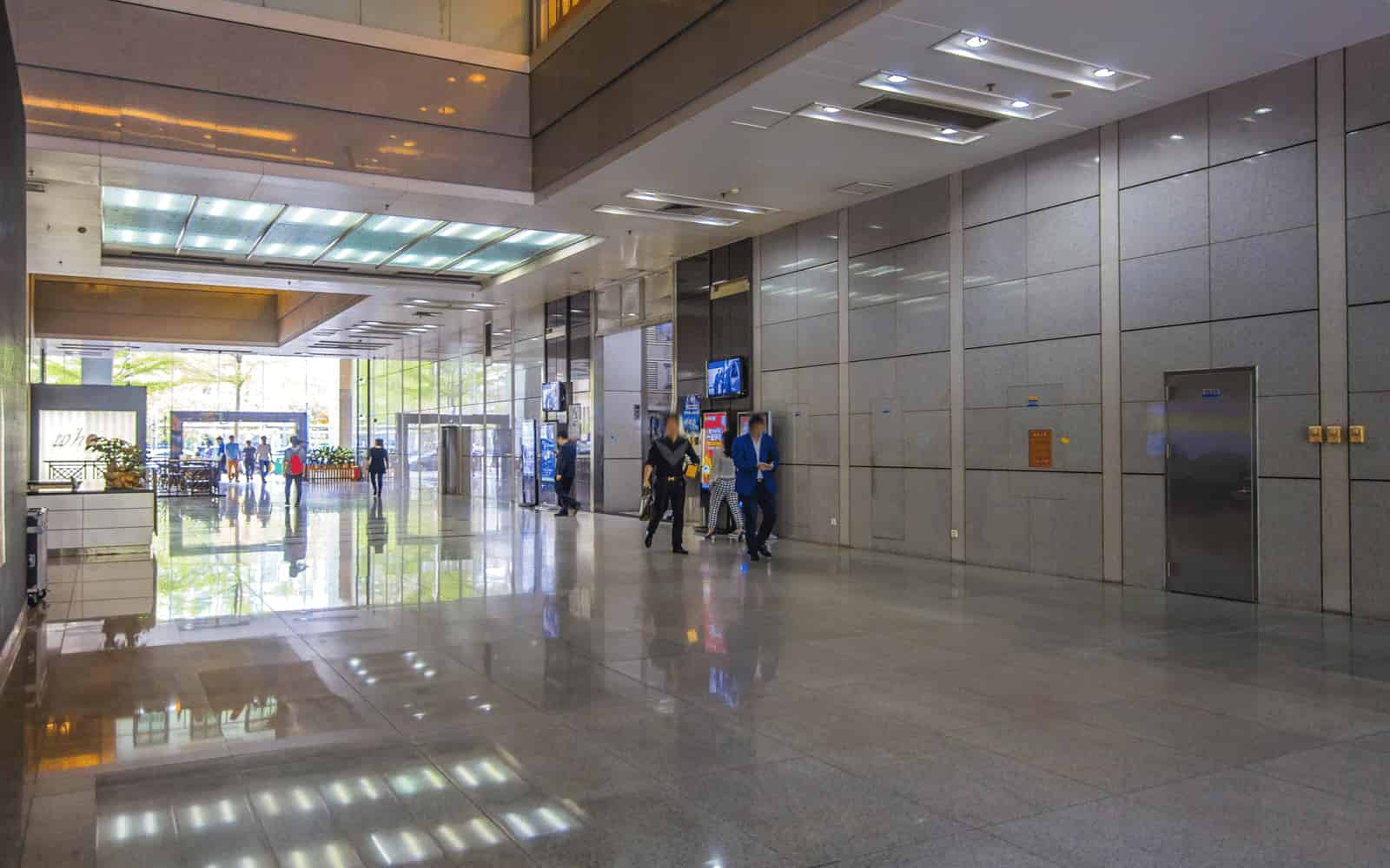 新华保险大厦电梯图片