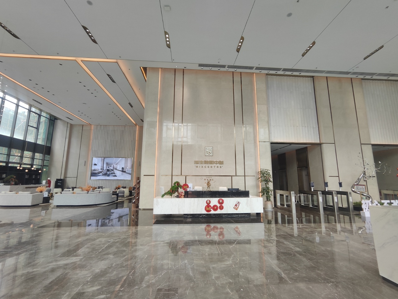 旭生融和中心电梯图片