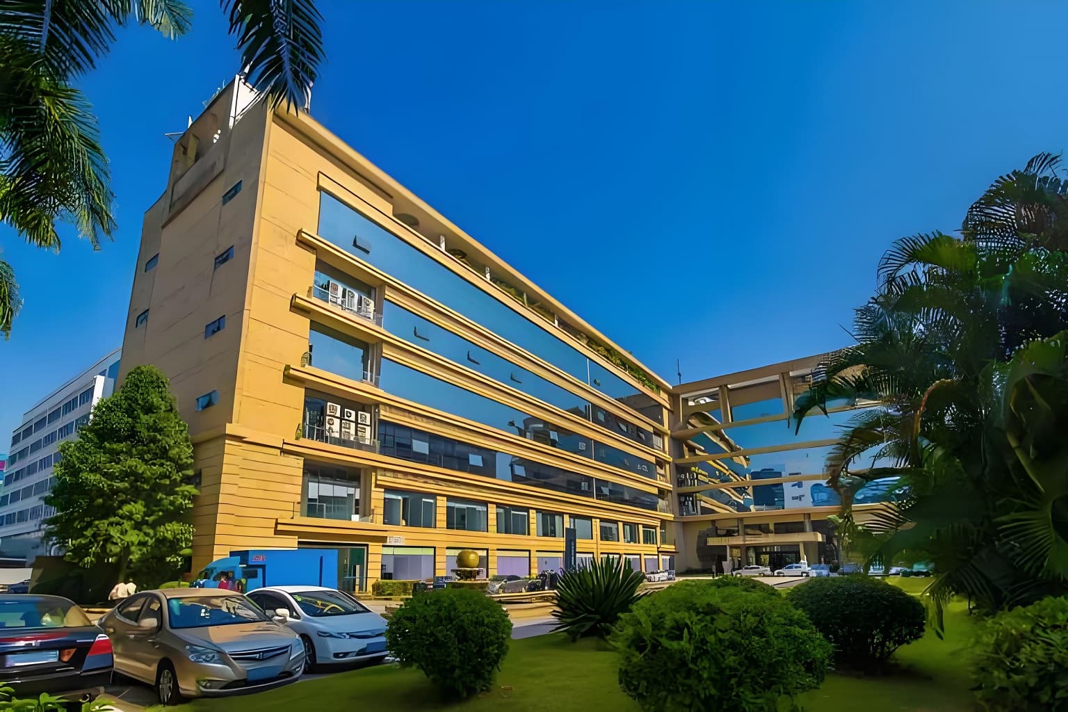 银河风云大厦外观图