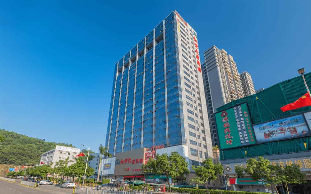 雍华源商务大厦电梯图片