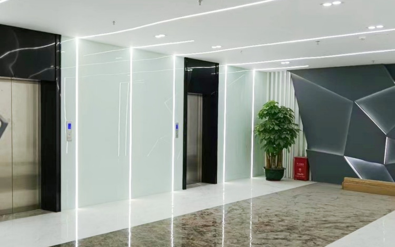 中润悦尚电梯图片