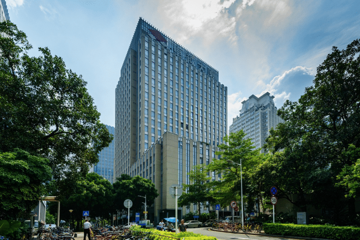 卓越大厦外观图